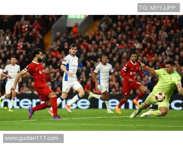 刀疤足球球星：从逆境中崛起的传奇人物与不屈精神的象征