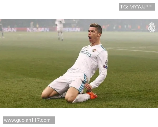 足坛七号球星中那些既能踢球又具传奇色彩的足球巨星们 足坛七号球星中那些既能踢球又具传奇色彩的足球巨星们